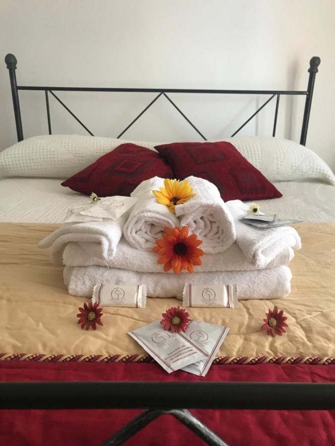 Hikkara Home Airport, Sea And Beach 카리니 외부 사진